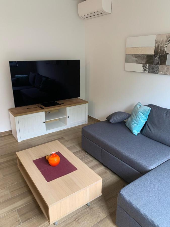 Apartman Natasa Кострена Экстерьер фото