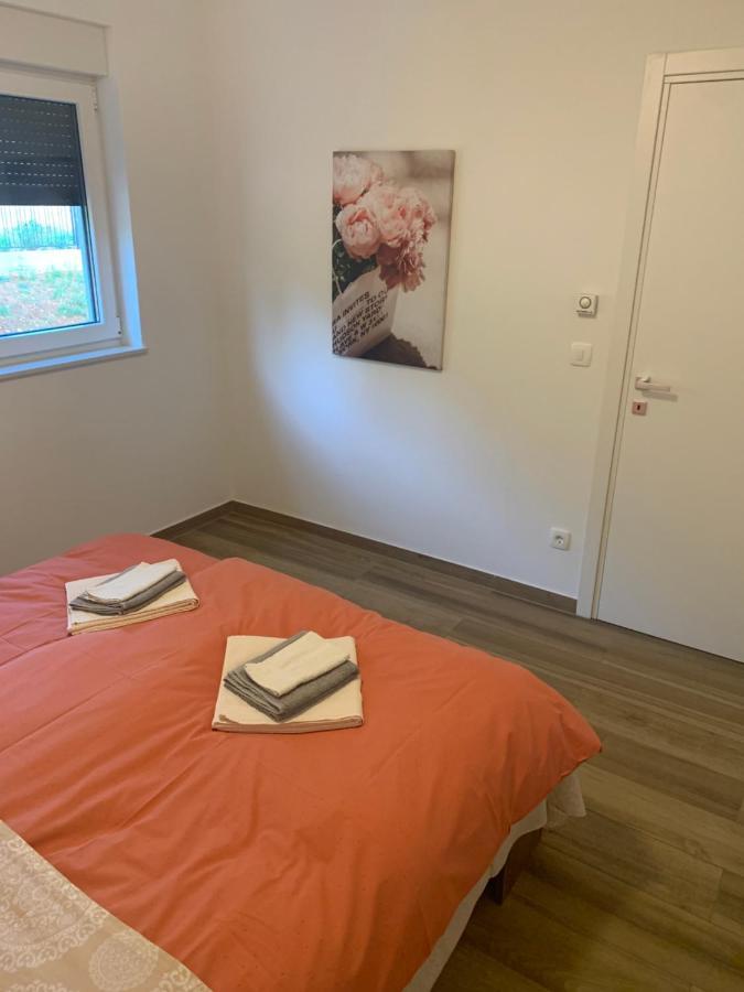 Apartman Natasa Кострена Экстерьер фото